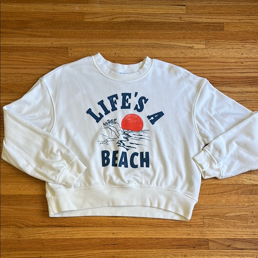 Old Navy White Graphic Sweatshirt with Beach Print Size Medium